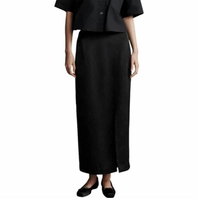 Ladylike Skirt In Black Vibrant Flow