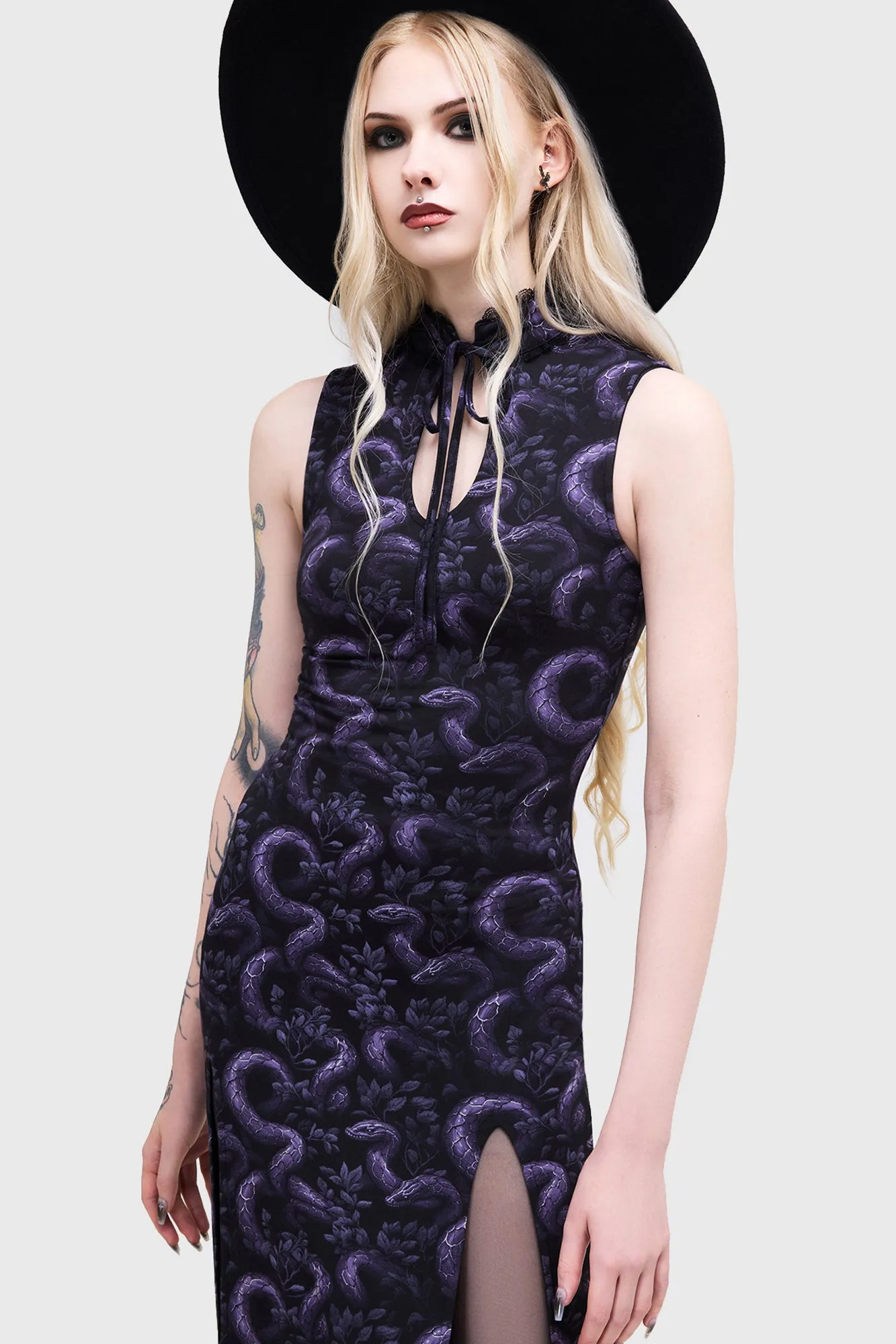 Formal-look Body Positive Eerie Pythia Dress