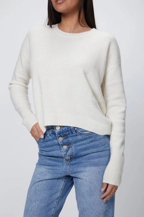 Cropped Cashmere Jumper In White Seamless construction