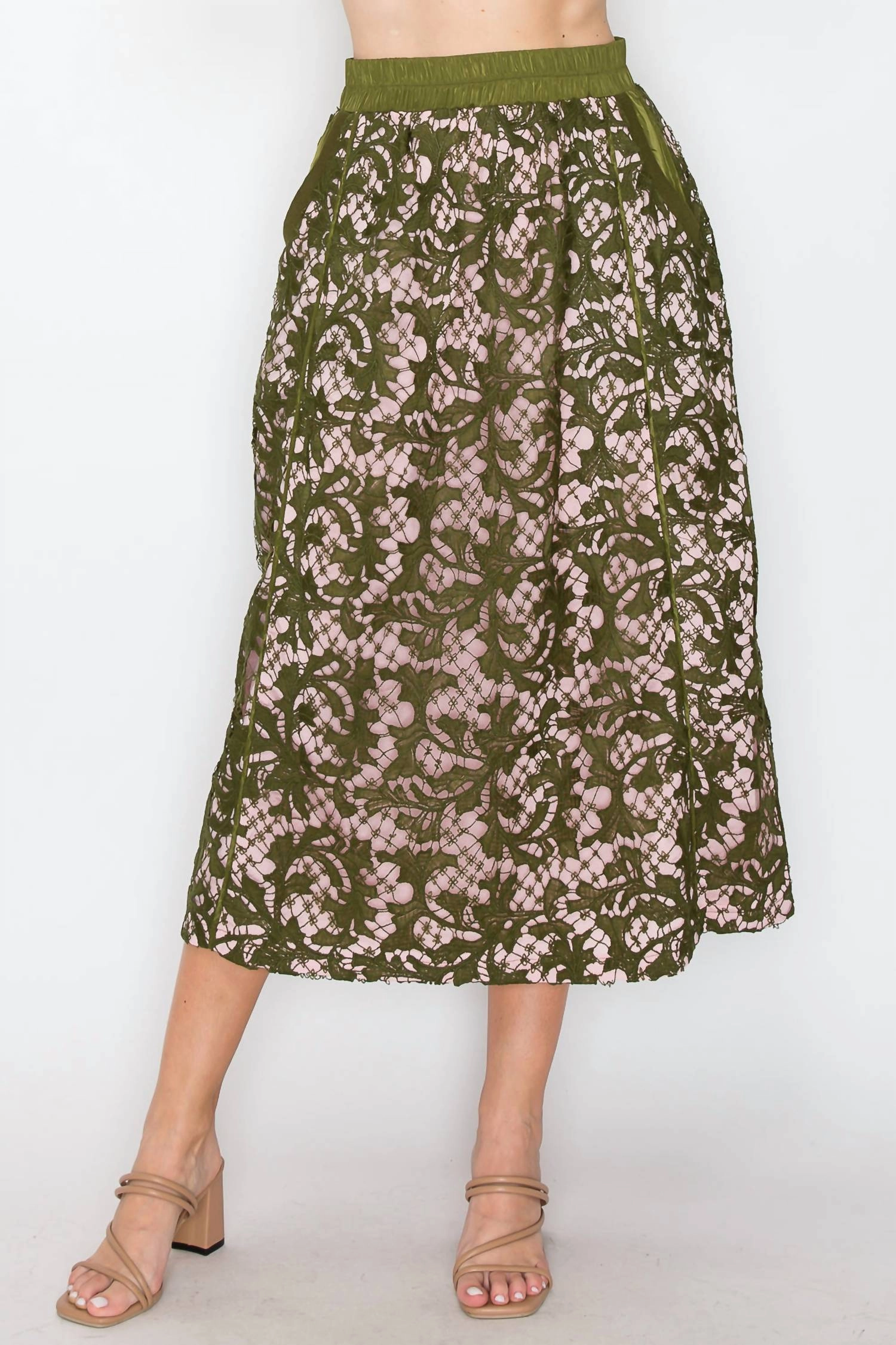 Outfit Vibes Wilder Skirt In Olive/pink