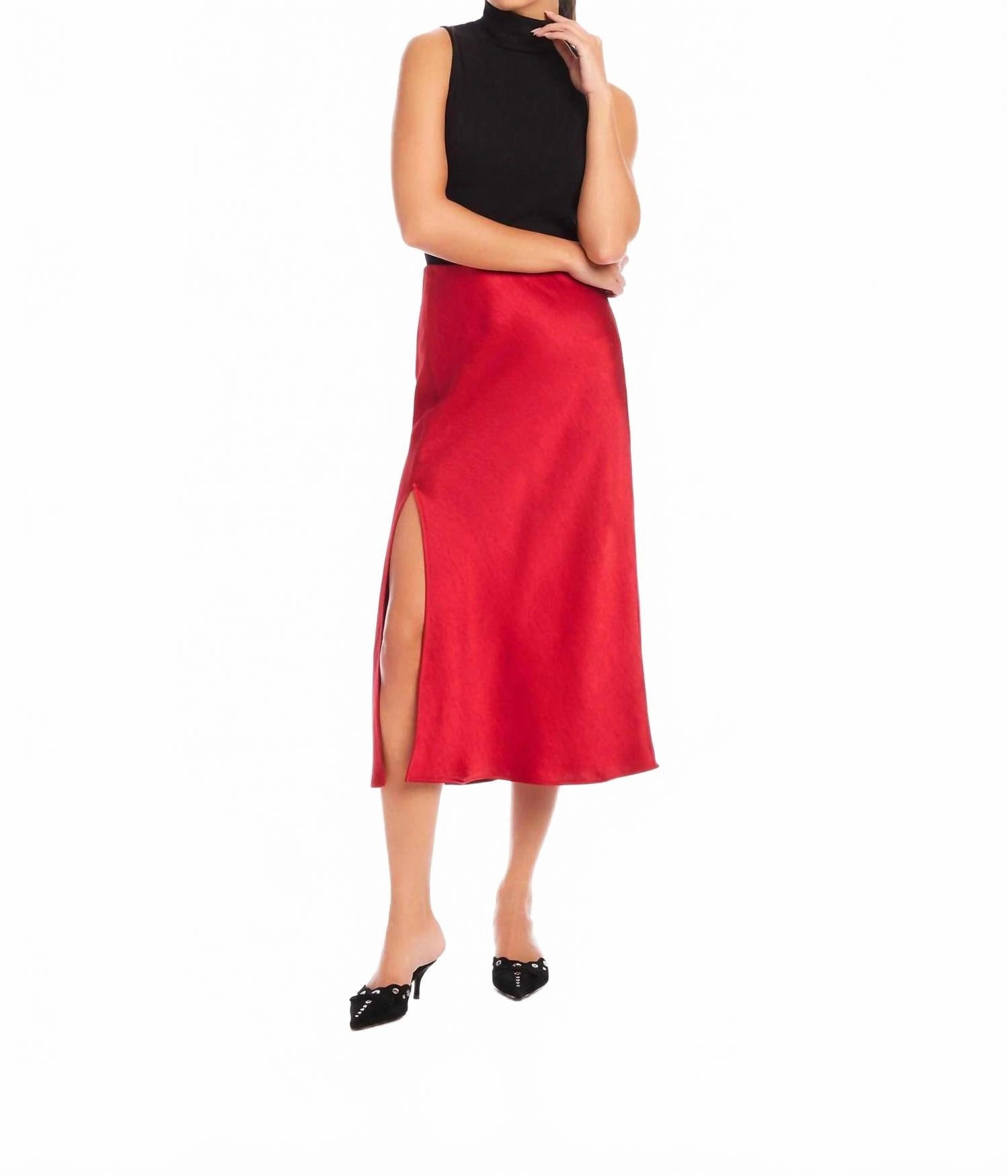 Light Mood Brielle Side Slit Midi Skirt In Cherry