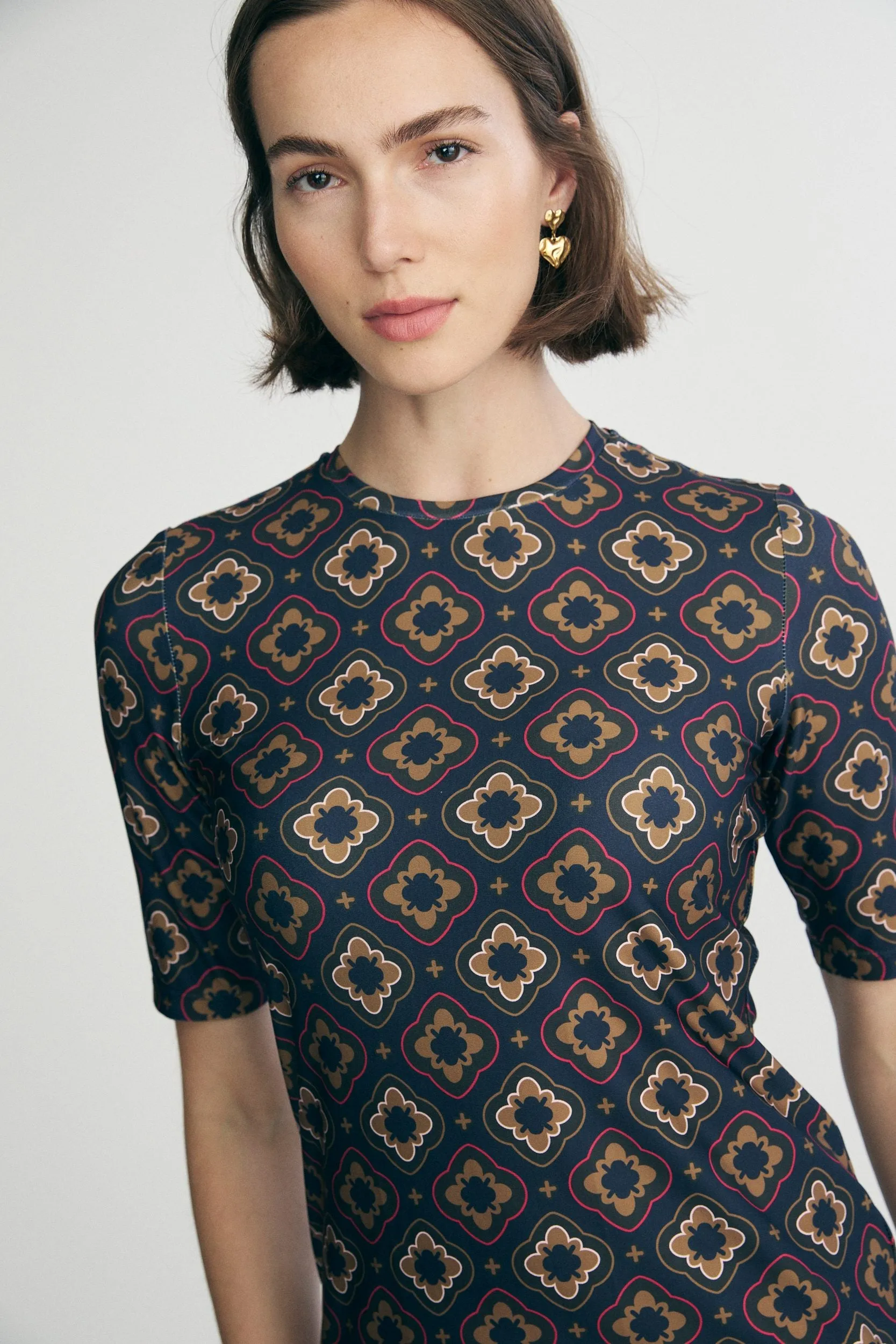 Silk combination Anti Static Finish Printed t-shirt