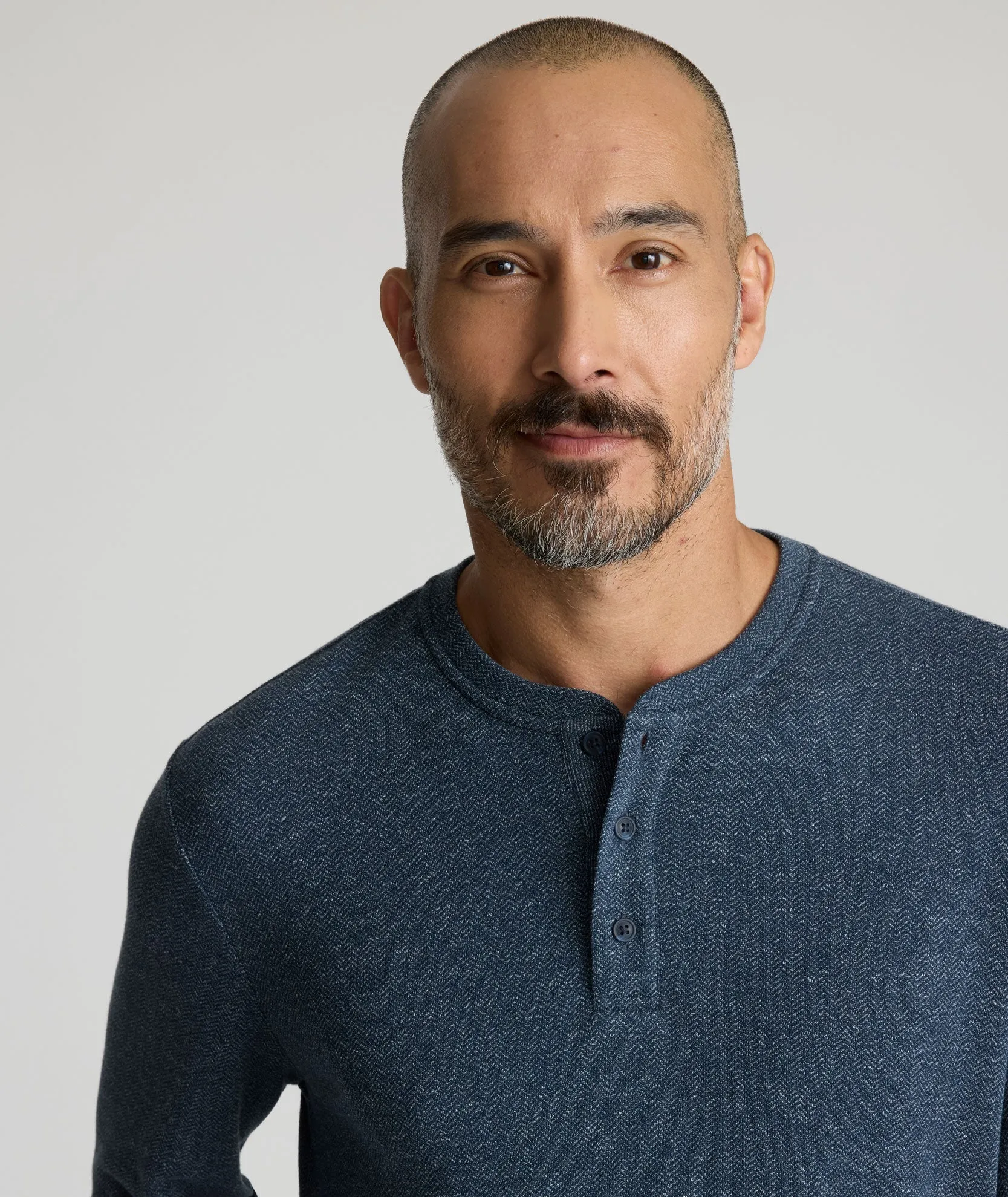 Stretch Cotton Herringbone Henley Soft and durable