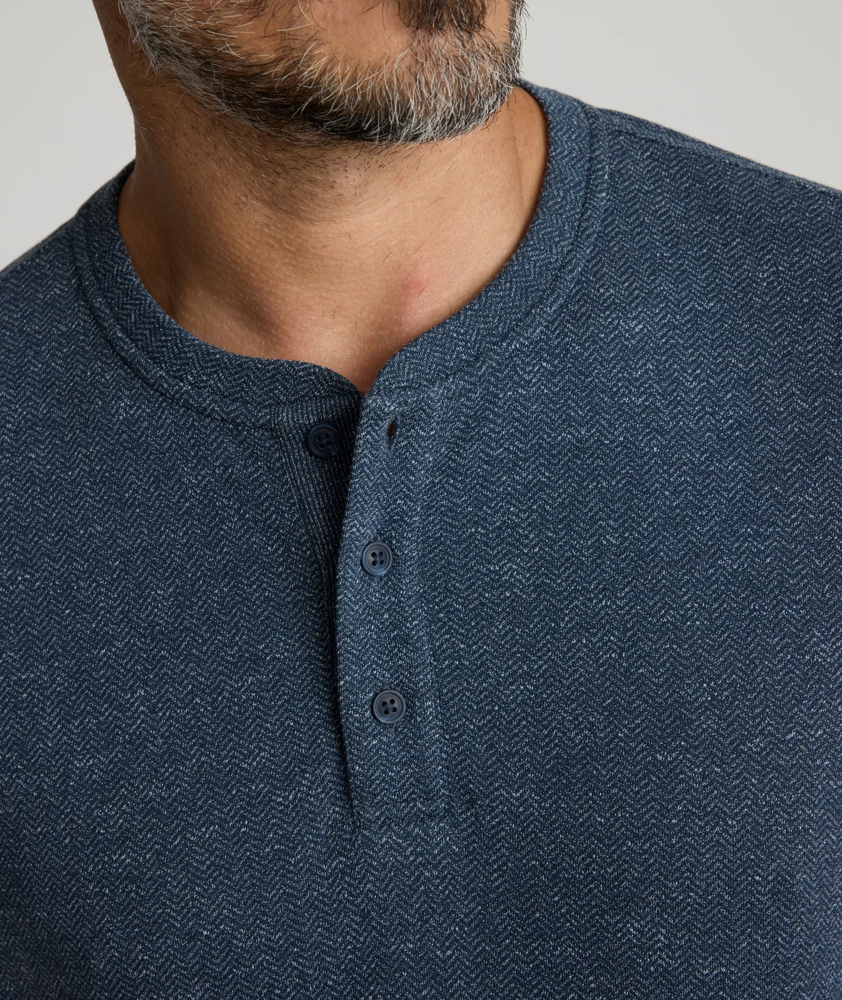 Weekend Comfort Wear Versatile and Comfortable Stretch Cotton Herringbone Henley