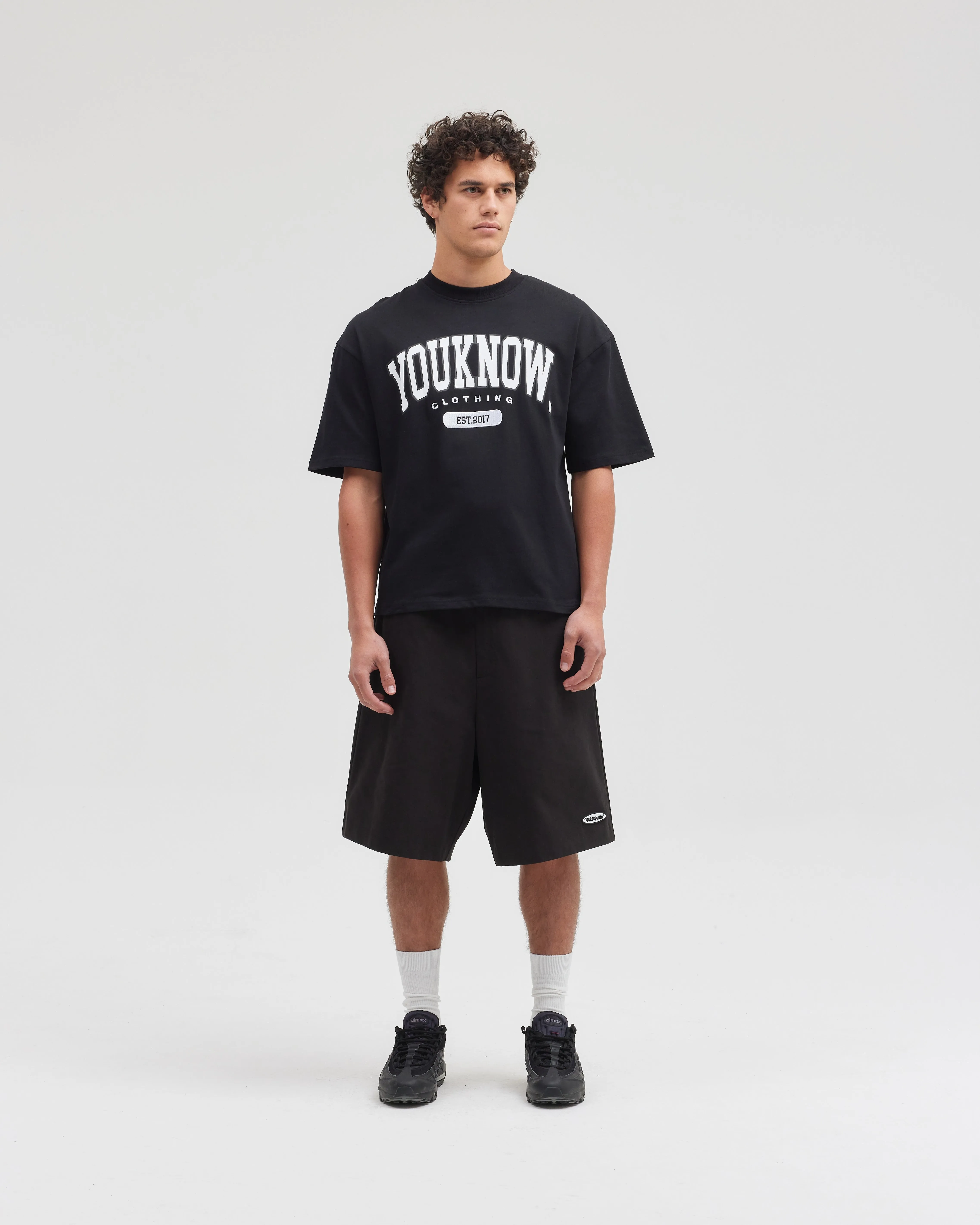 COLLEGE TEE | Black Loose Fit Floral Print