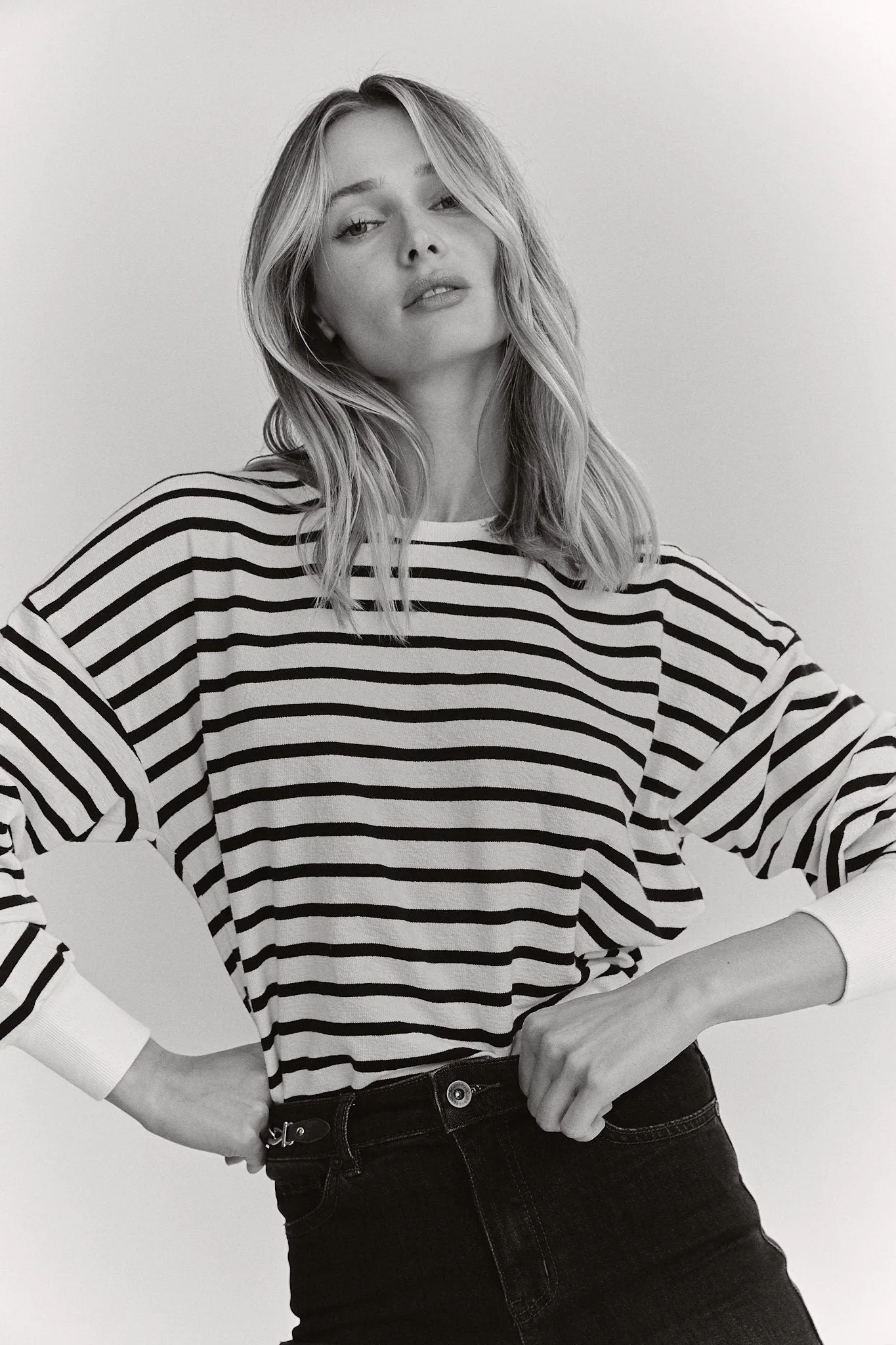 Striped oversize sweater Versatile Comfort Style Side Vent Design