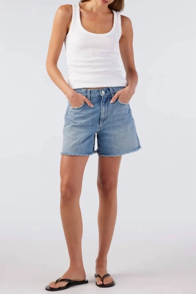 Snag Free Design Seamless Waistband Billie Mid-Rise Denim Short In Free Spirit