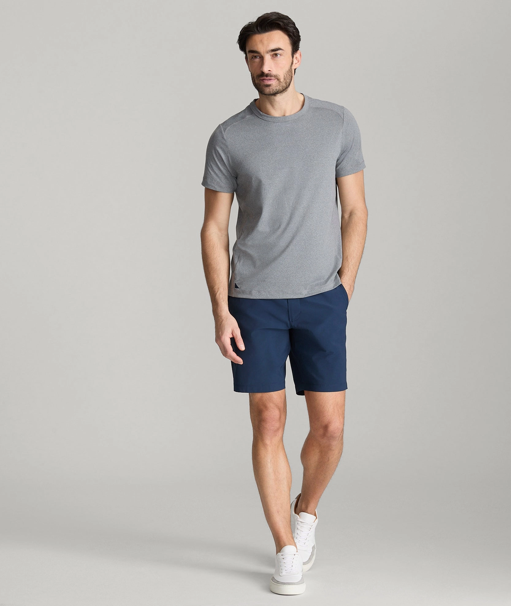 Traveler Tech Shorts Outdoor Style