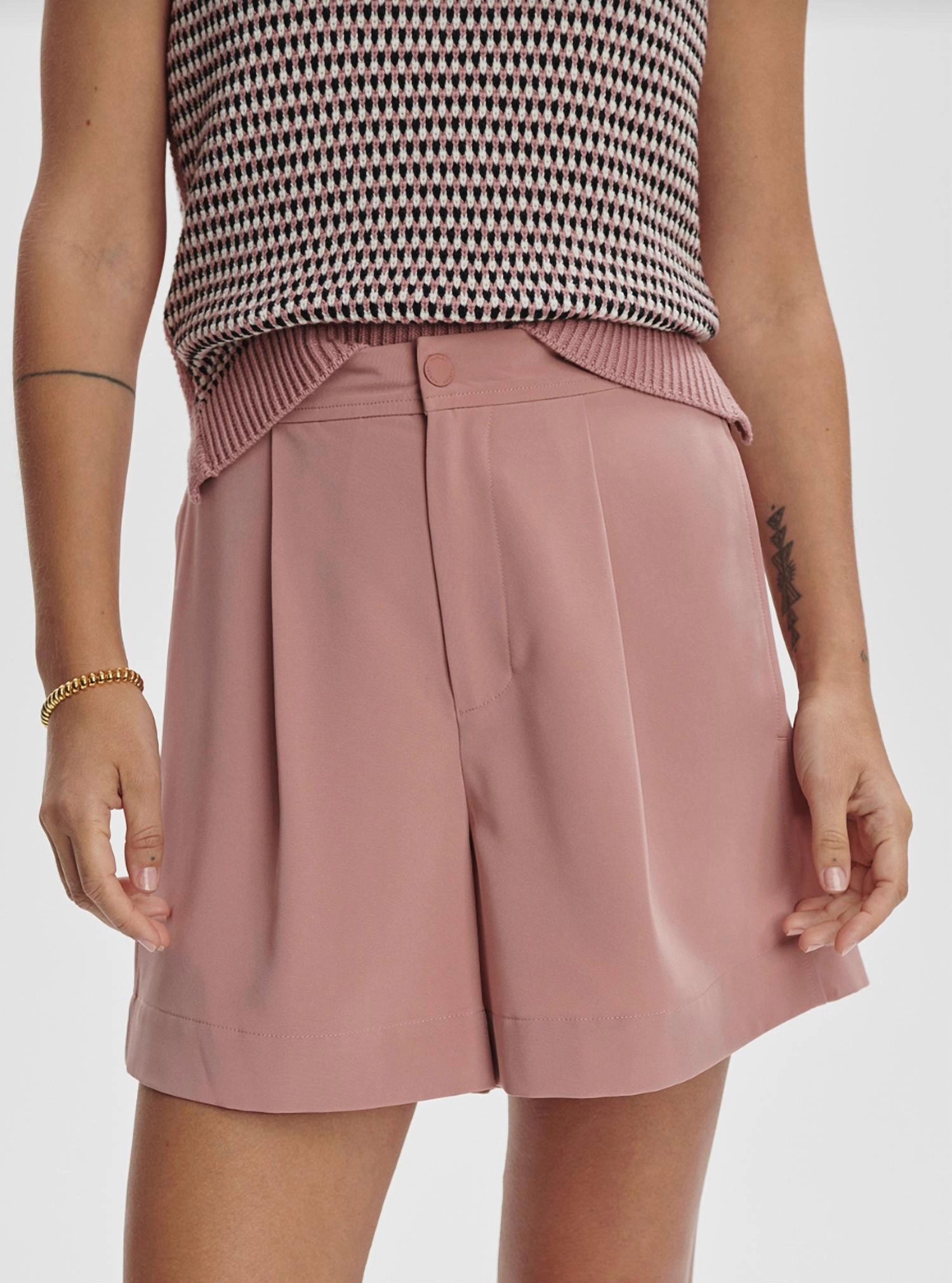 Layer Ready rhinestone accents Mariya Easy Pleat Shorts In Ash Rose