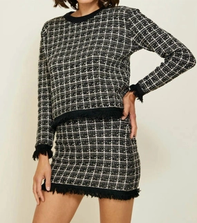 Avalon Textured Sweater In Black Winter-Ready Knit Effortless Knit
