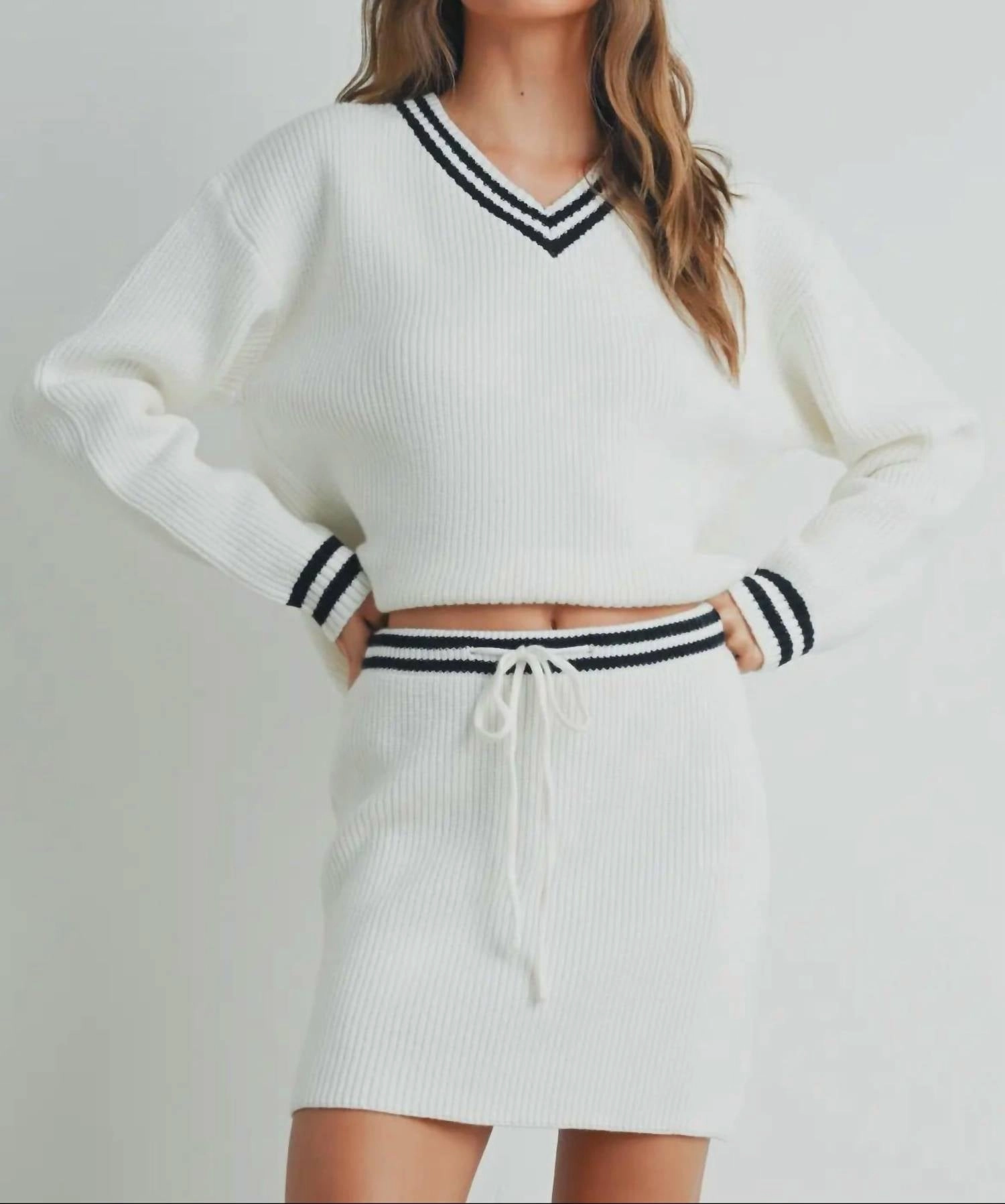 Cold Weather Wear Sweater Top And Skirt In Ivory/black