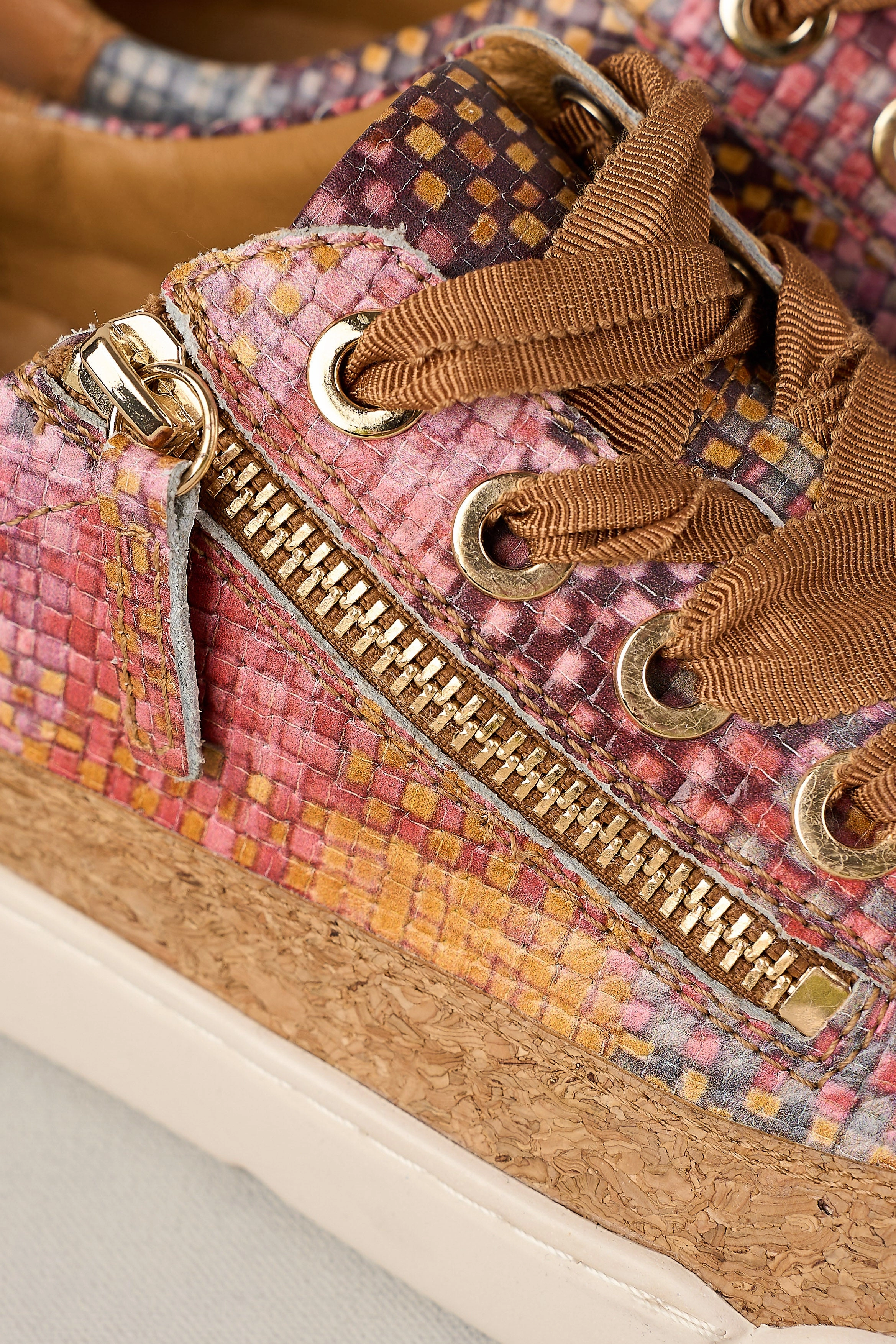 Talina Textured Sneaker - Multi Padded Feel Outdoor Steps