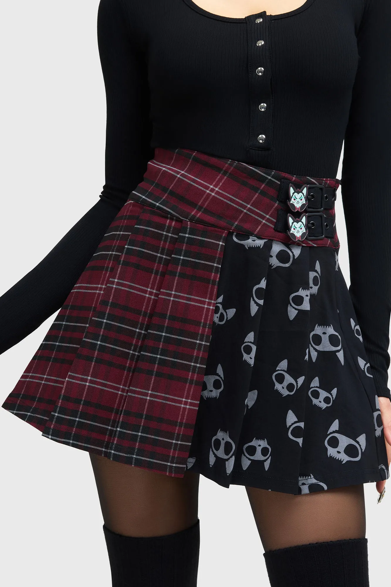 The Vampurr Pleated Skirt Pastel tone Travel Influence