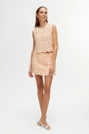 Subtle Look Monochrome Outfit Embroidered Mini Skirt