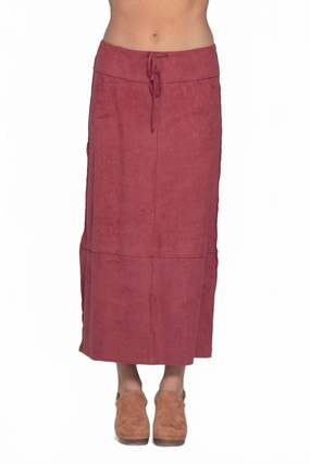 Day To Night Women's Drawstring Waist Skirt In Burgundy