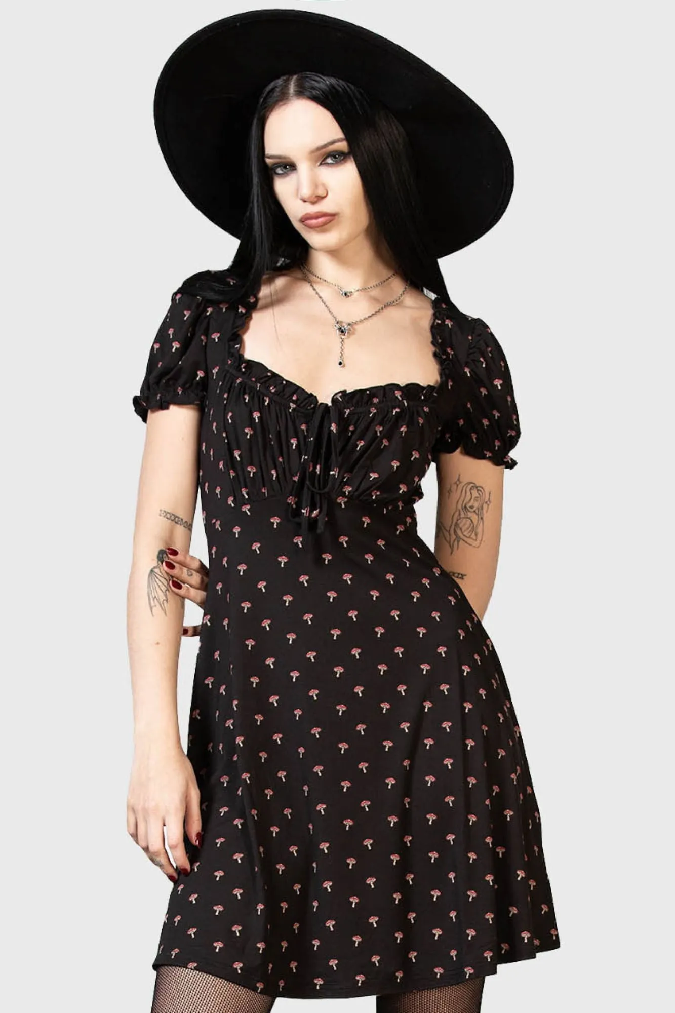 Poisonpie Mini Dress Simple yet chic gown Photo Light
