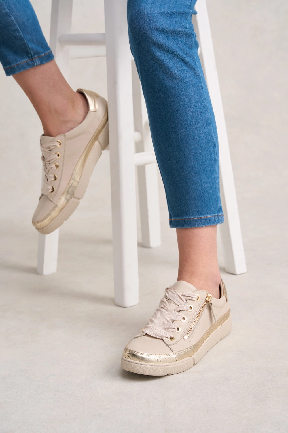 Talina Leather Sneaker - Almond Responsive Look Quick Fit