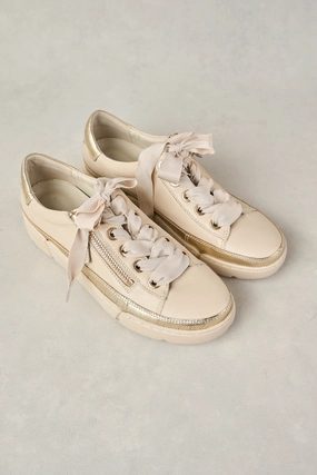Talina Leather Sneaker - Almond Hiking Cushion Feel