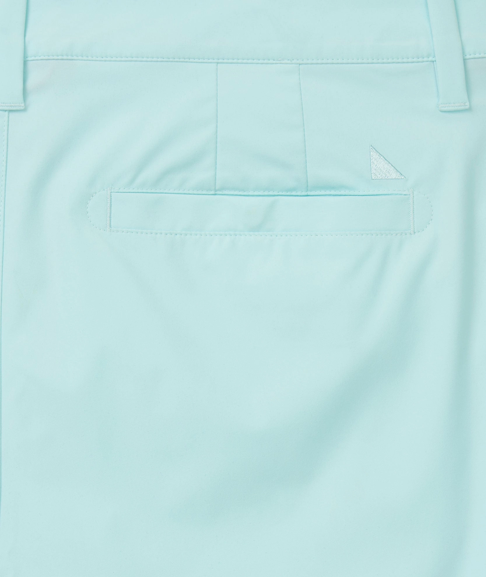 Traveler Tech Shorts Beach essential