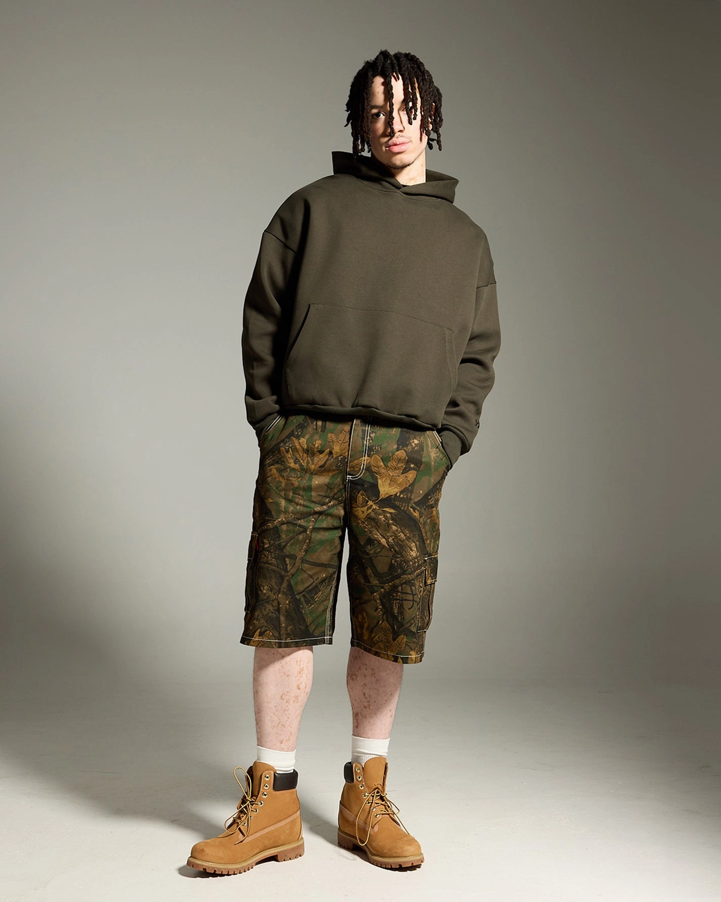 Wrinkle Resistant Treatment Home Style Cargo Shorts | Camo