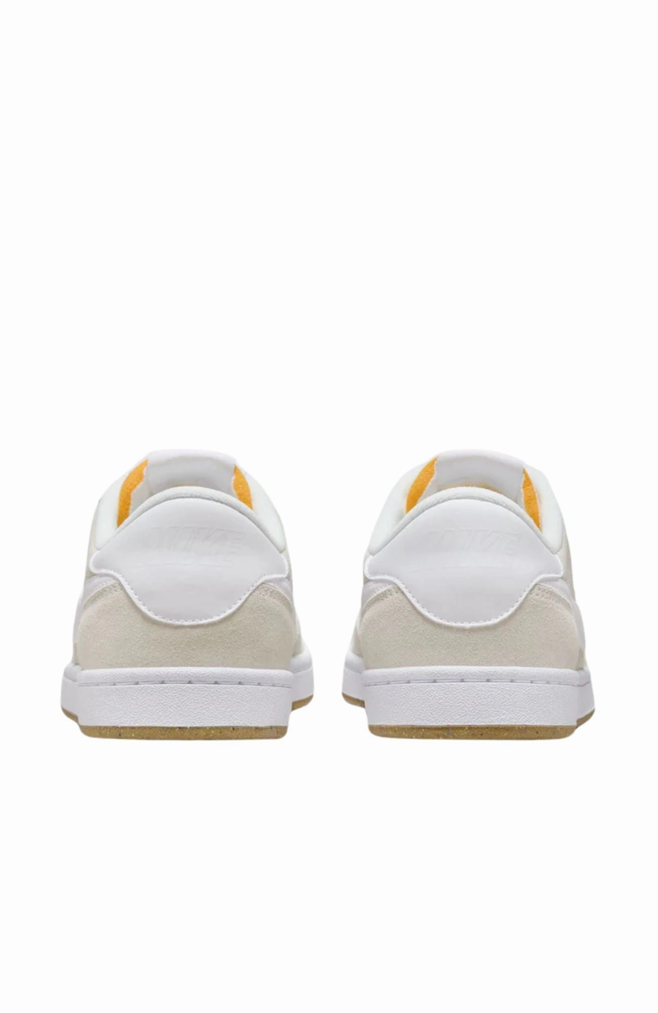 Performance Driven Smooth exterior Nike SB FC Classic Summit White
