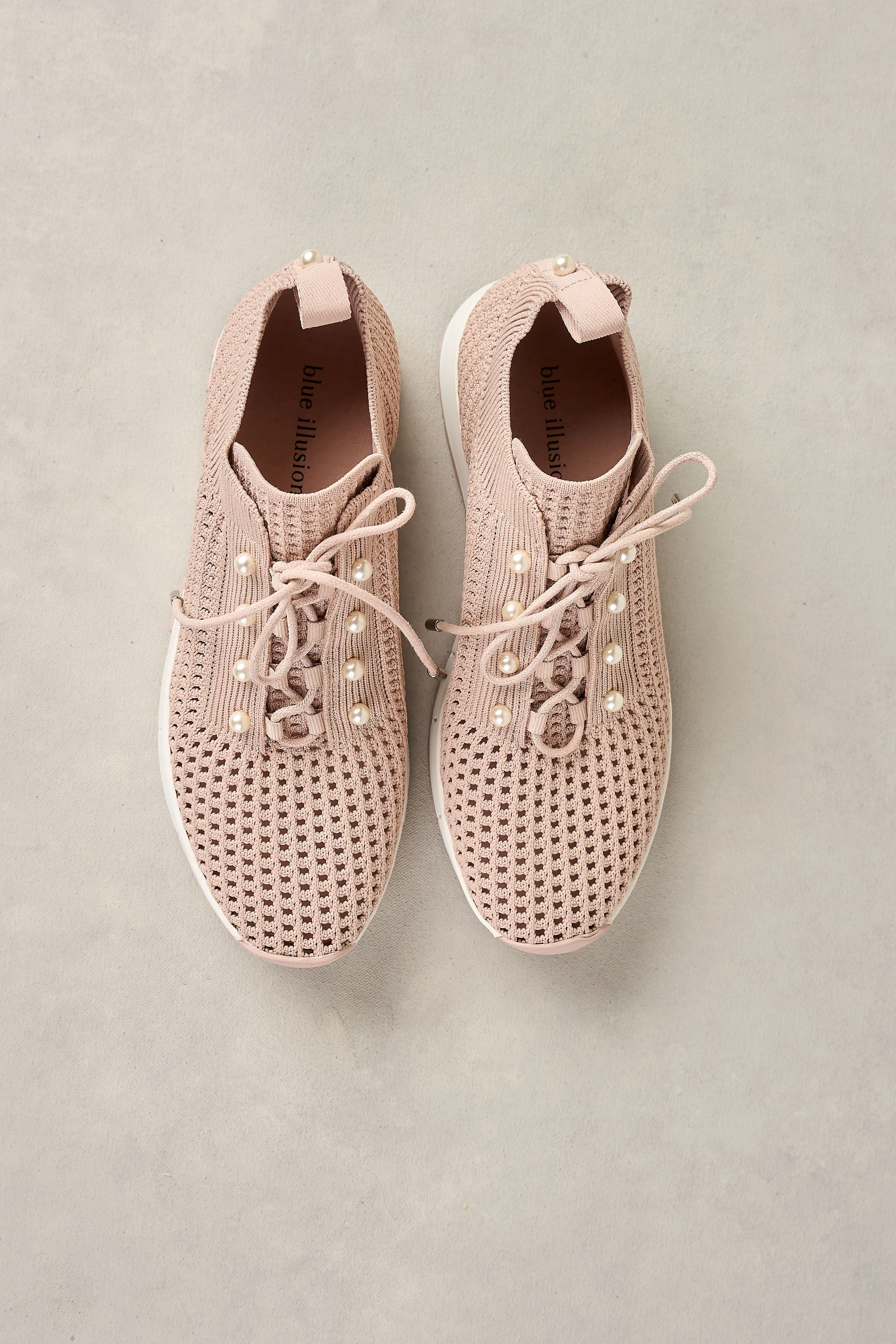 Sophisticated traction Perla Knit Sneaker - Dusty Pink