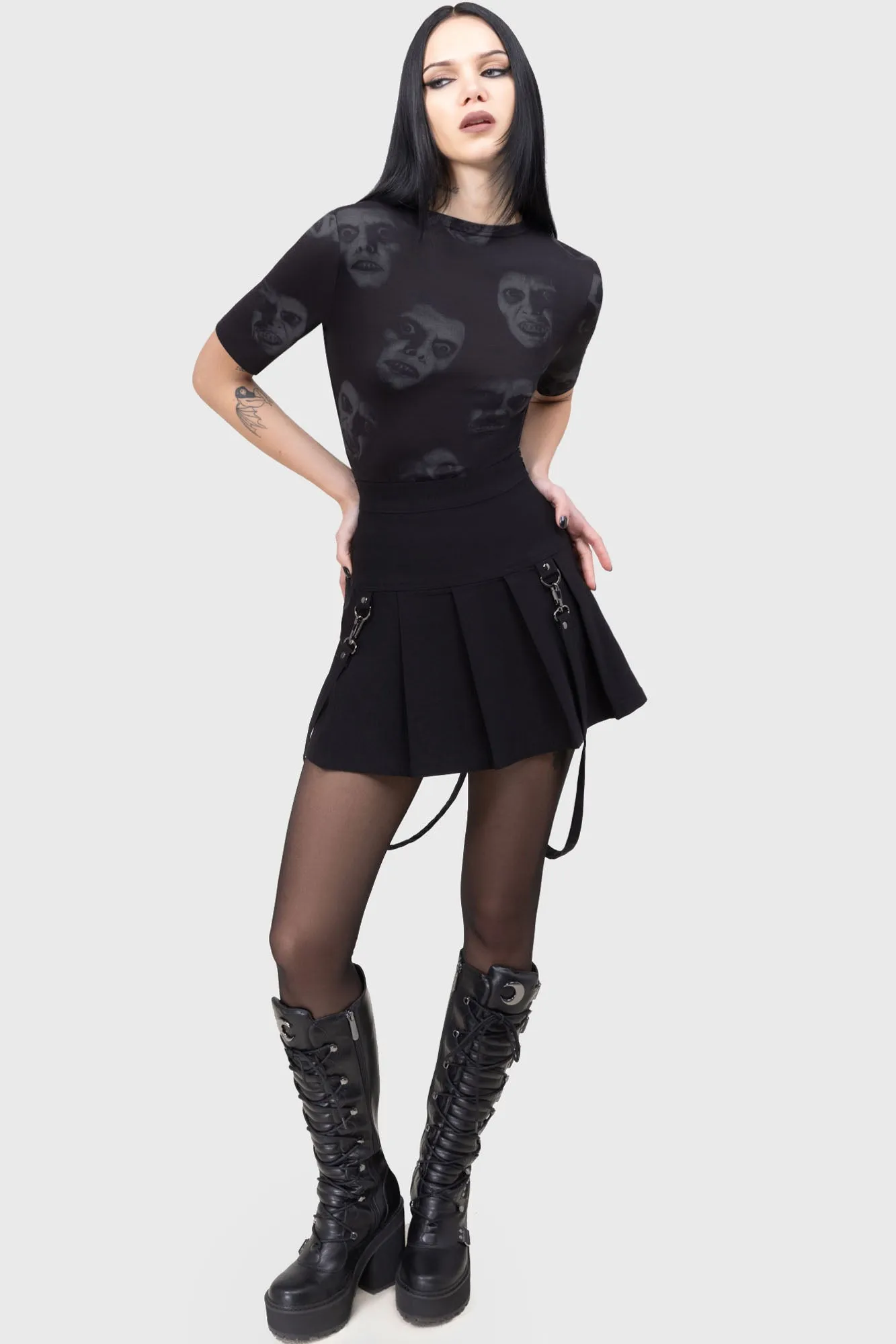 Pazuzu Top Urban Look