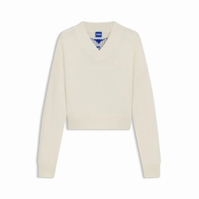 Perfect Layering Fashion Layers V-neck sweater with rear Happy HUGO heart