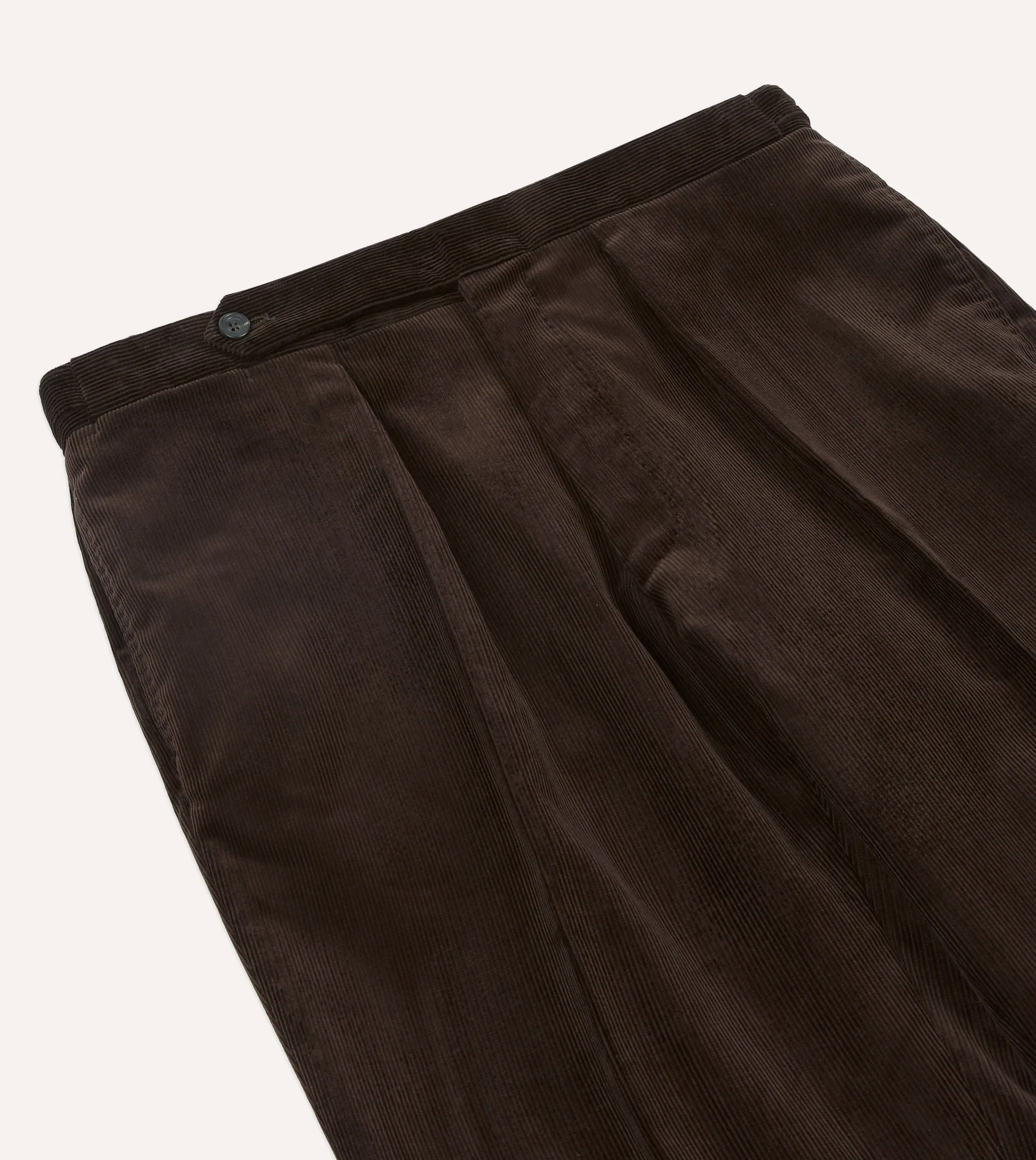 Sleek Comfort Brown Mid-Wale Corduroy Single Pleat Trouser