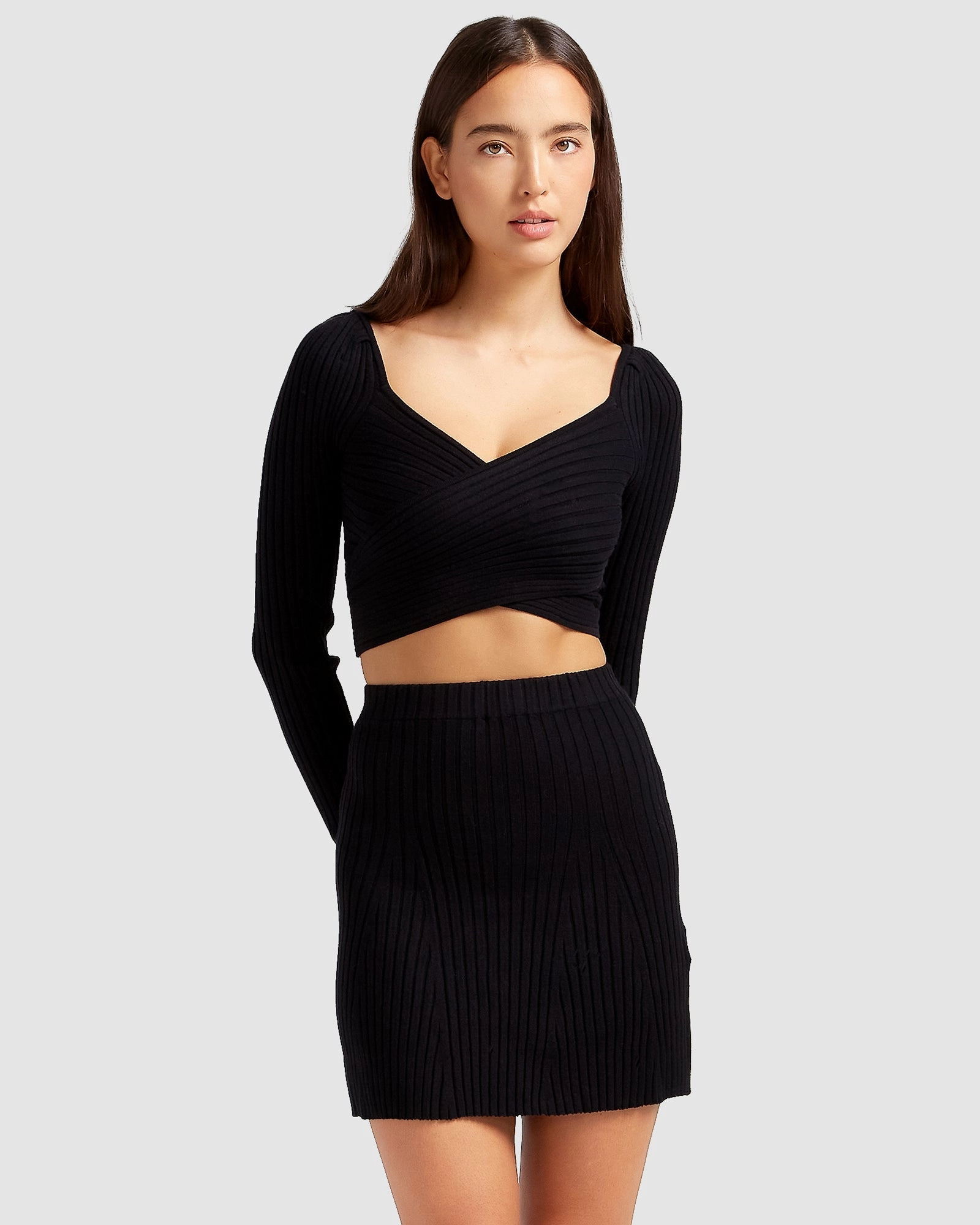 Pleated design C'est Belle Knit Mini Skirt