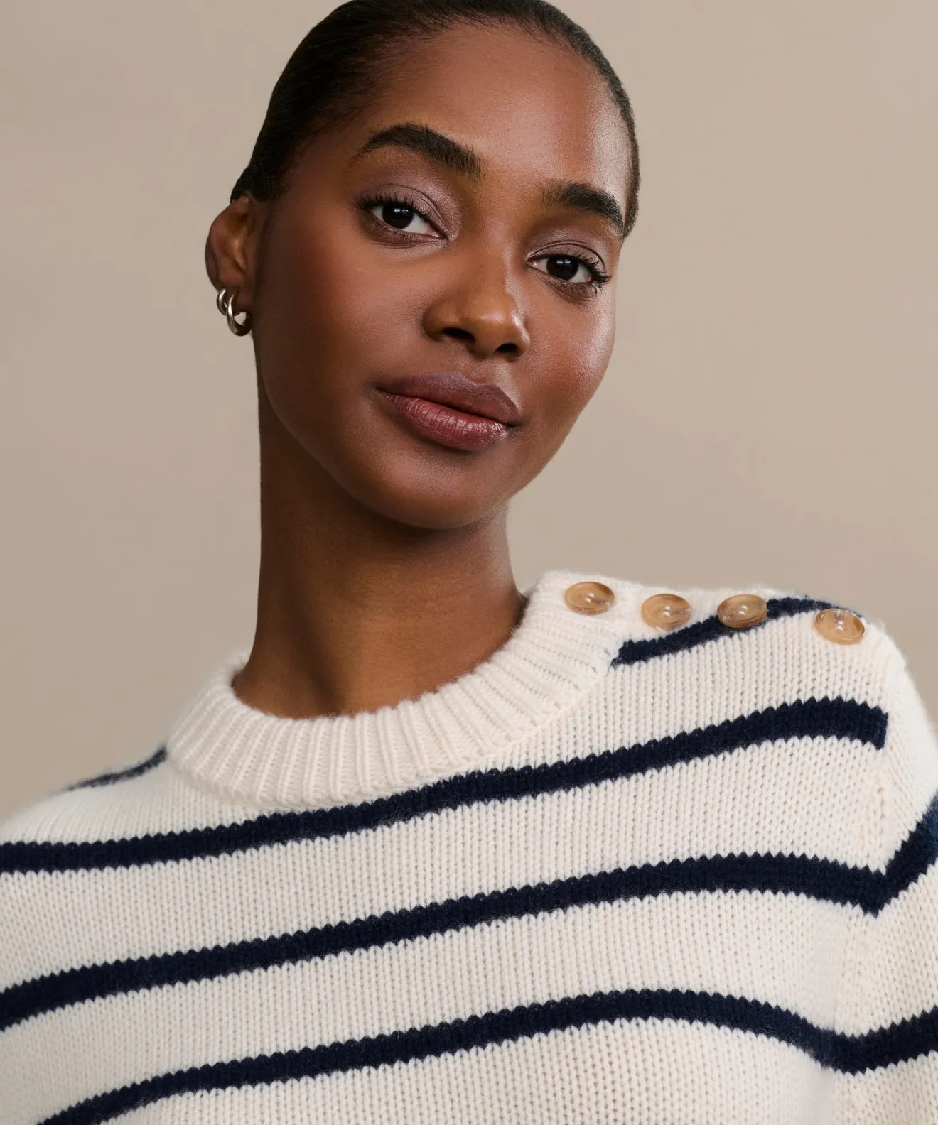 Minimal Comfort Grace Crewneck