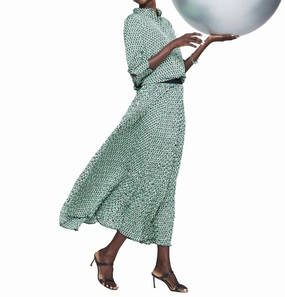Non Irritating Seams Chic Mood Abstract Dot Skirt In Green Multi