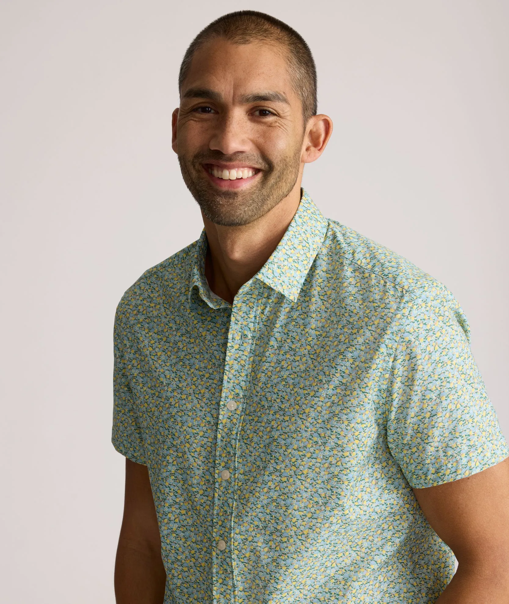 Performance Short-Sleeve Shirt Summer Outfit Sophisticated Style