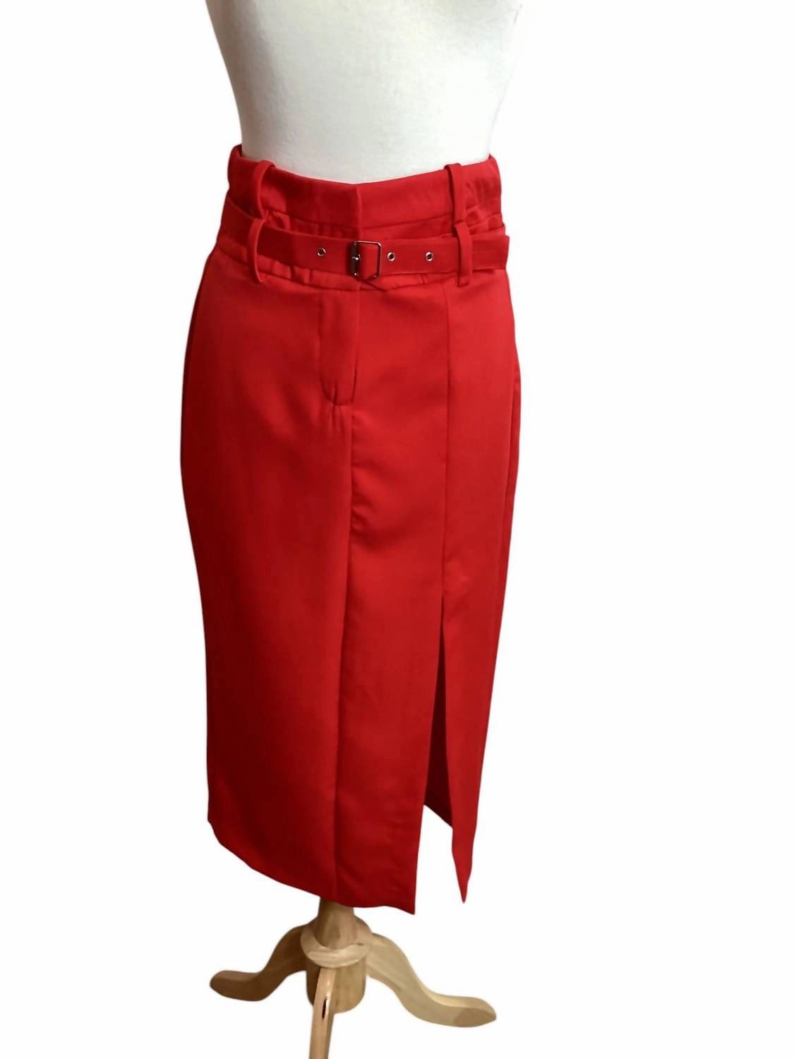 Women's High Rise Side Slit Belted Skirt In Coral Red Aesthetic Fit Lightweight Lining