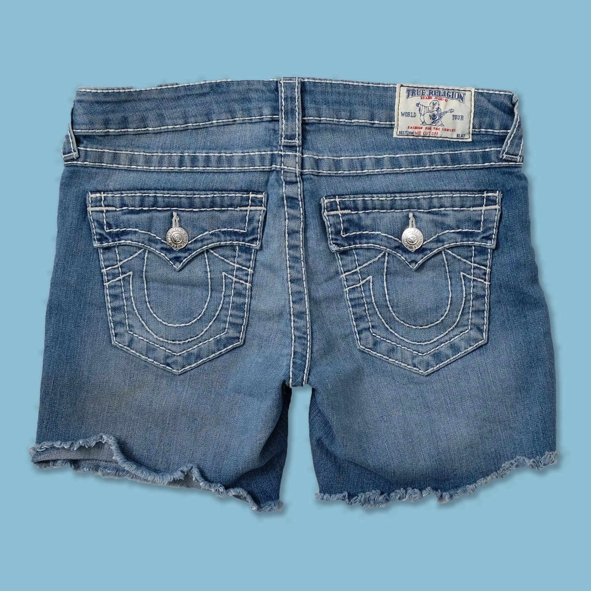 Cold-Weather Fashion Y2K True Religion Shorts W32 Timeless Layer