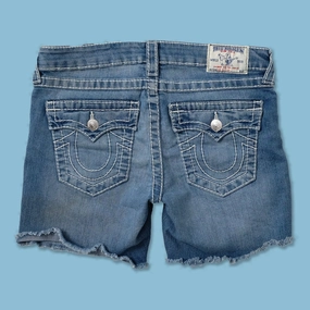 Cold-Weather Fashion Y2K True Religion Shorts W32 Timeless Layer