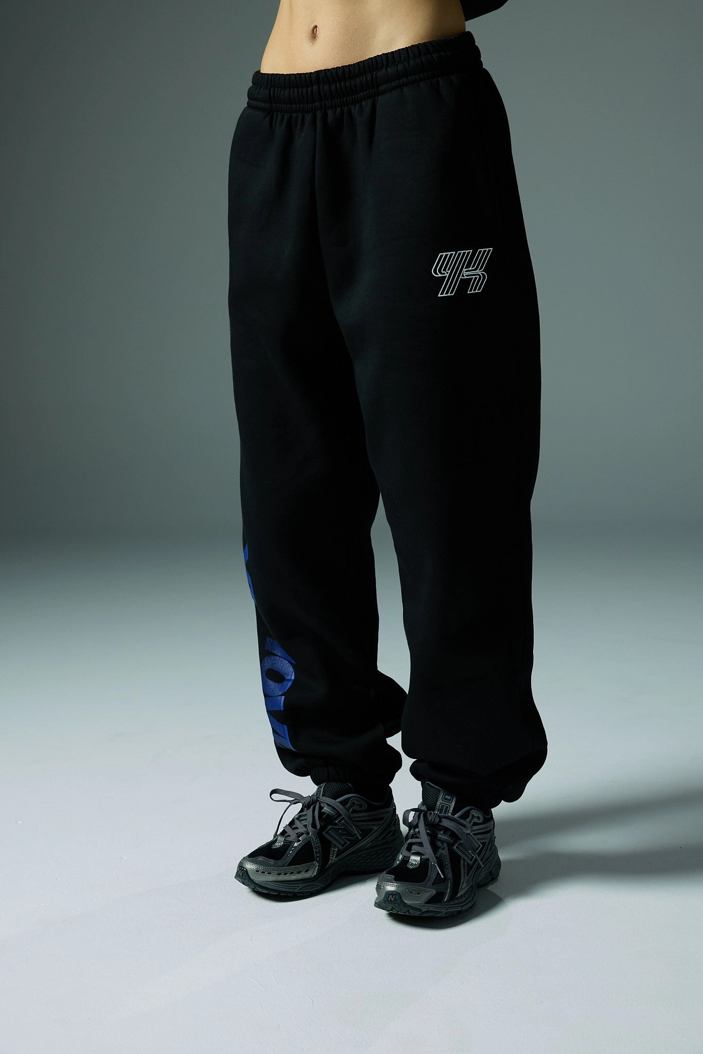 Comfy All-Day YK Move Activate Sweatpants | Black