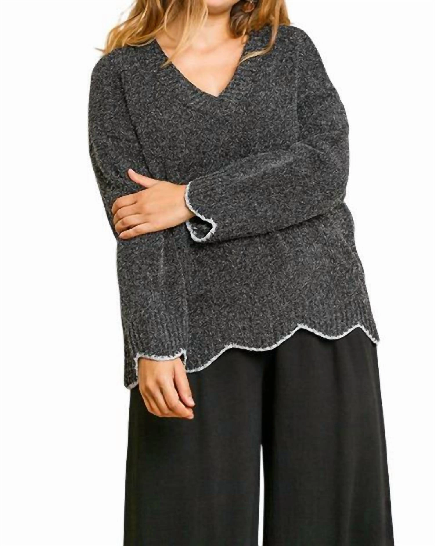 Zig Zag Pullover Sweater In Black Classic Comfort Layering Knit